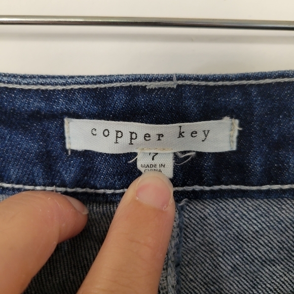 Copper Key Flare Leg High Rise Jean Size 7 - Picture 8 of 10